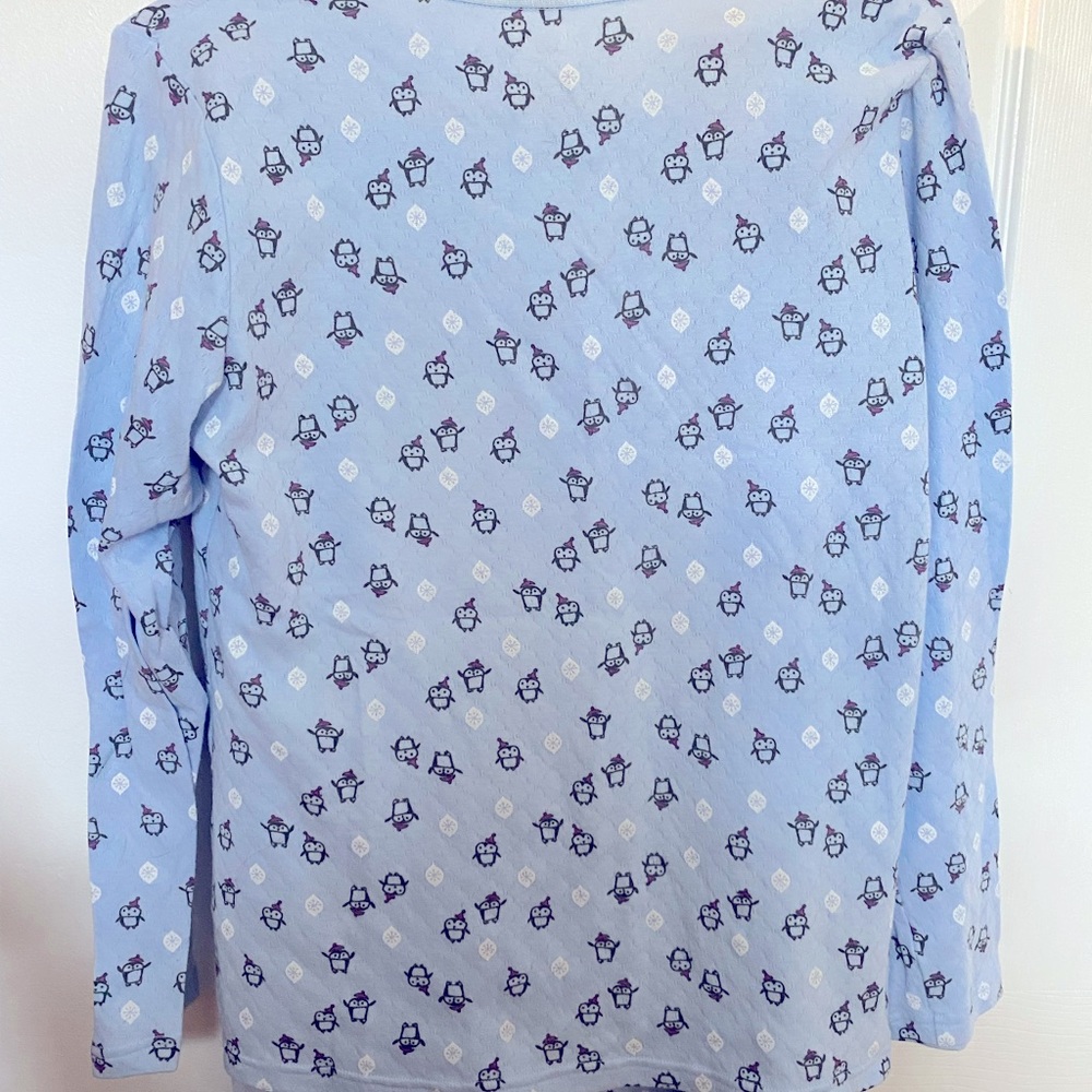 Medium size penguin pajama set. Lightweight.